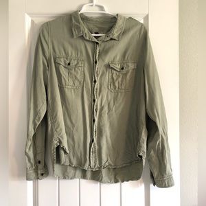 Target. Green. Button up. Size:medium